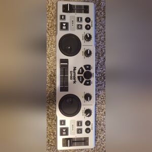 Numark DJ2GO Portable DJ Controller